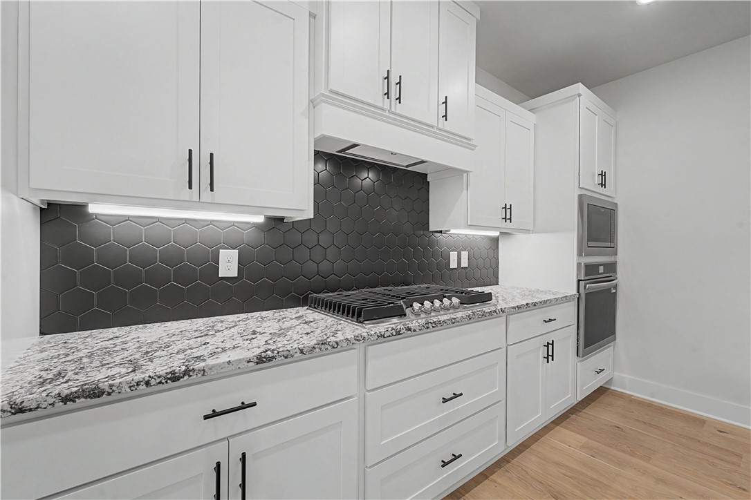 MAPLE ESTATES PH III-CENTERTON - Residential