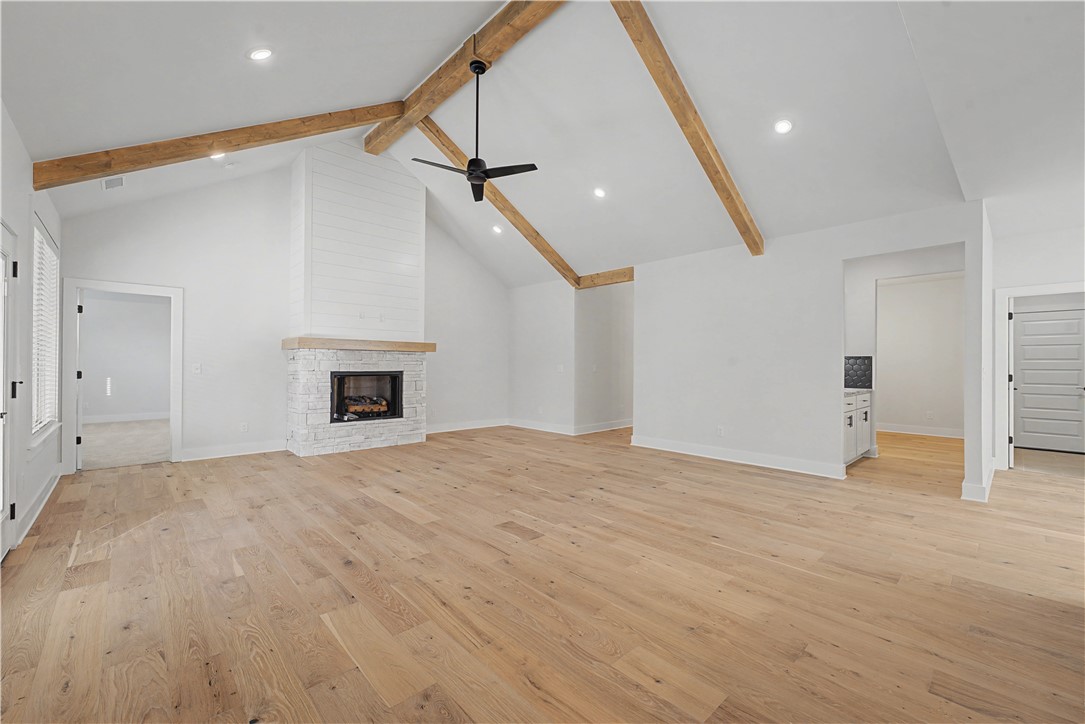 MAPLE ESTATES PH III-CENTERTON - Residential