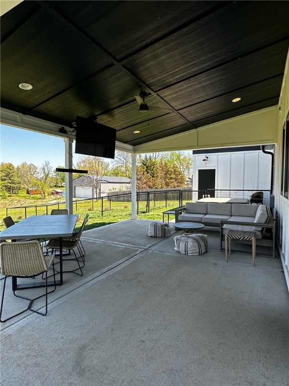 01-18-31-CAVE SPRINGS - Residential