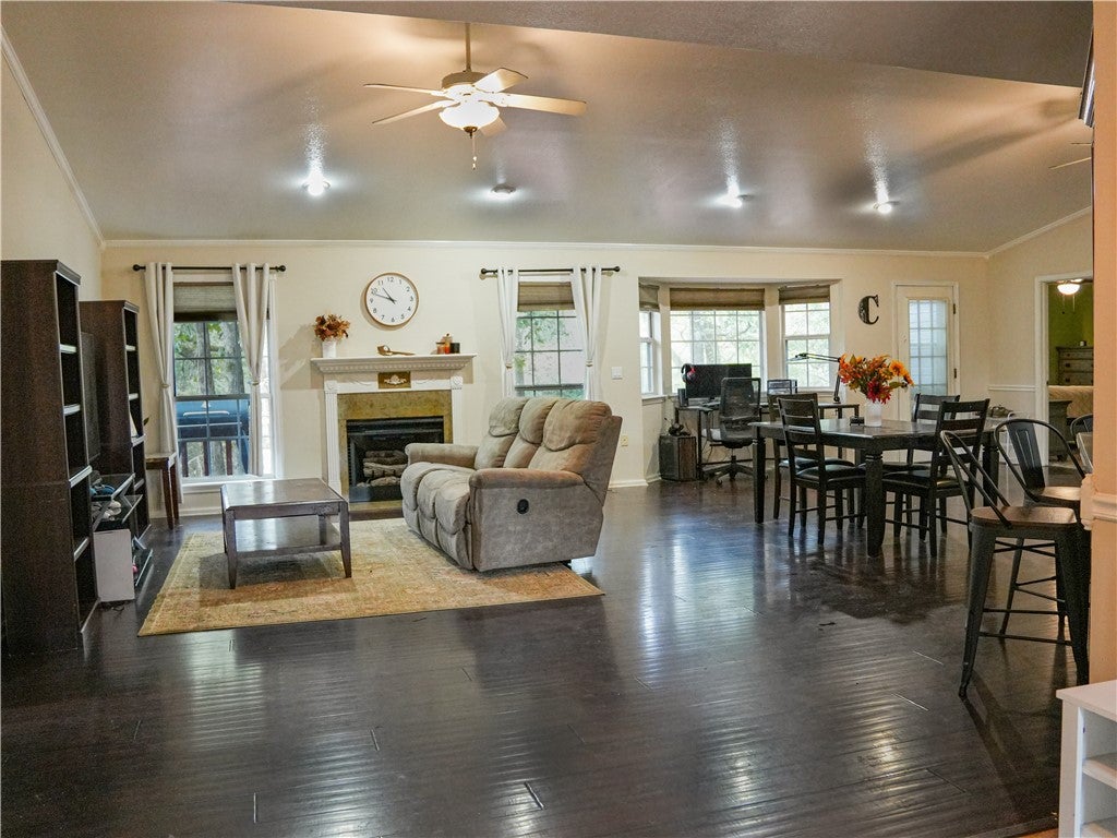 16 Bakers Spring Road