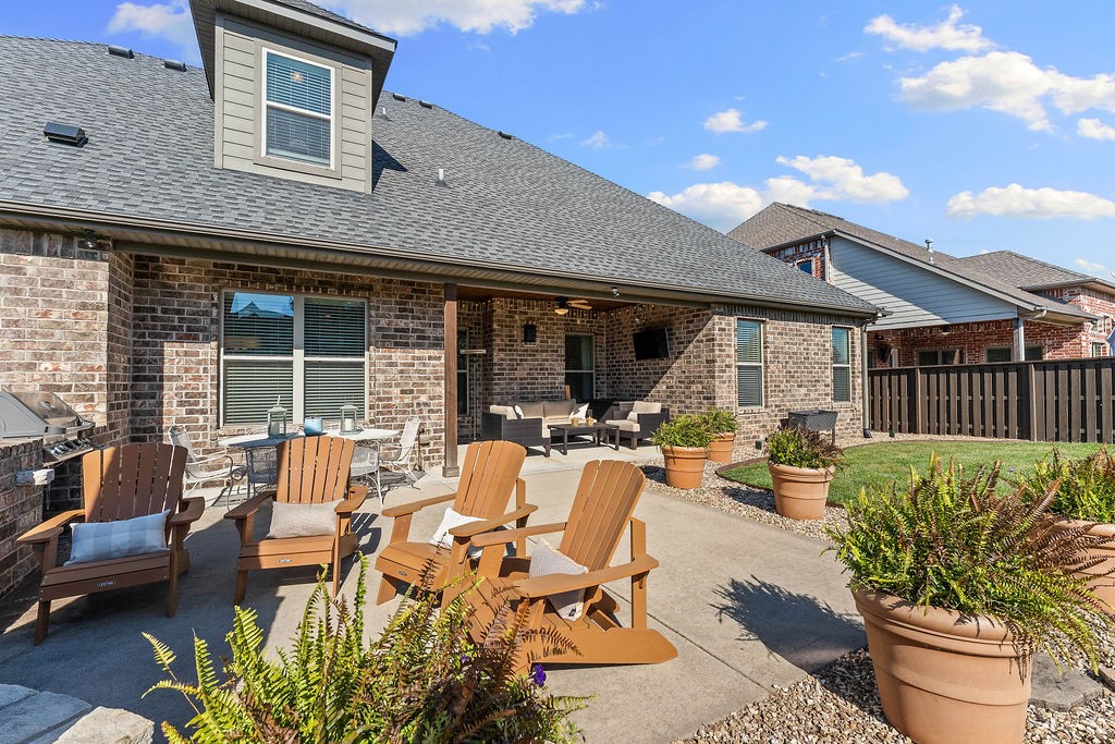 Oak Tree Centerton - Residential