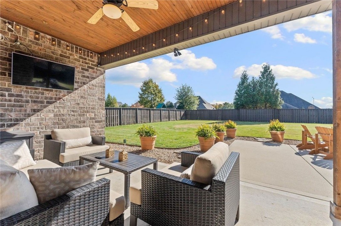 Oak Tree Centerton - Residential