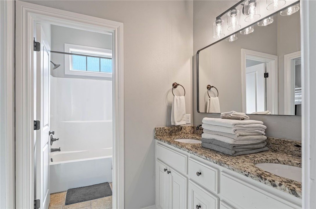 Oak Tree Centerton - Residential