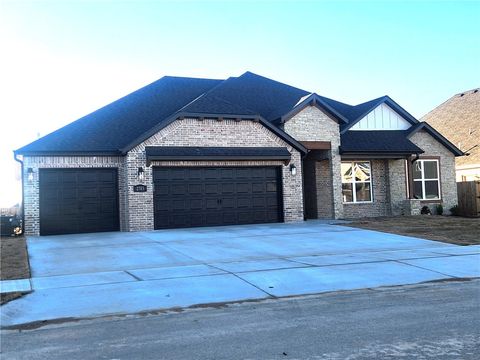 Photo of 2313 Bergman, Pea Ridge, AR 72751 (MLS # 1332379)