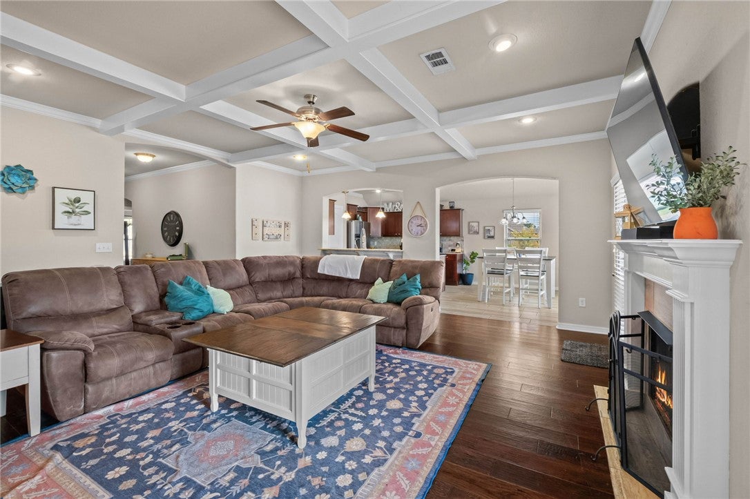 402 W Laurel Avenue