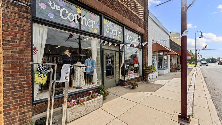 Photo 1 of 28 — 232 E Main Street, Gentry, AR 72734