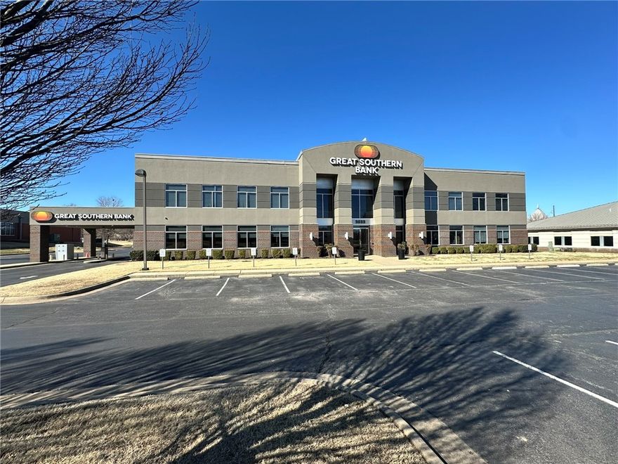 Modified Gross Sublease - Located in the Pinnacle area of Rogers, this office space features a welcoming reception area and four private offices in the heart of Northwest Arkansas—one of the region’s fastest-growing business corridors. The property offers convenient access to I-49, which sees over 109,000 vehicles per day, and is surrounded by business districts, restaurants, retail, and major corporate campuses. Co-tenants in the building include Great Southern Bank, Ozark Dental Implants & Periodontics, Renew Physical Therapy, Farmers Insurance, and Rogers Parks & Recreation. With strong regional demographics and ongoing commercial expansion, this location provides an excellent opportunity for businesses seeking visibility and accessibility.