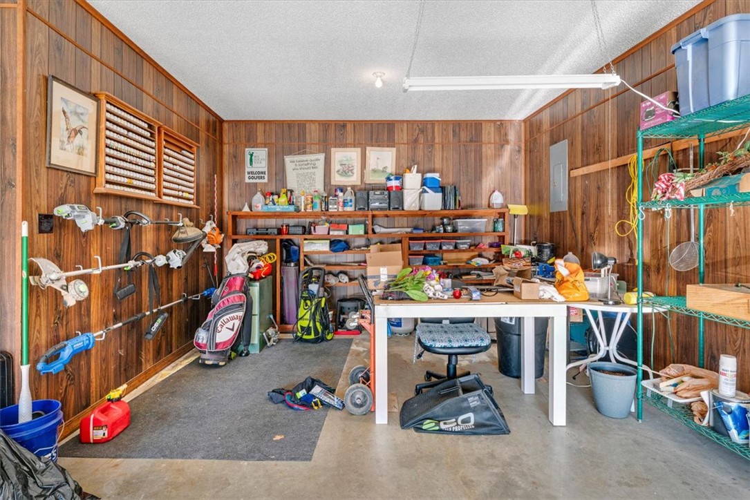 Country Club Estates - Residential