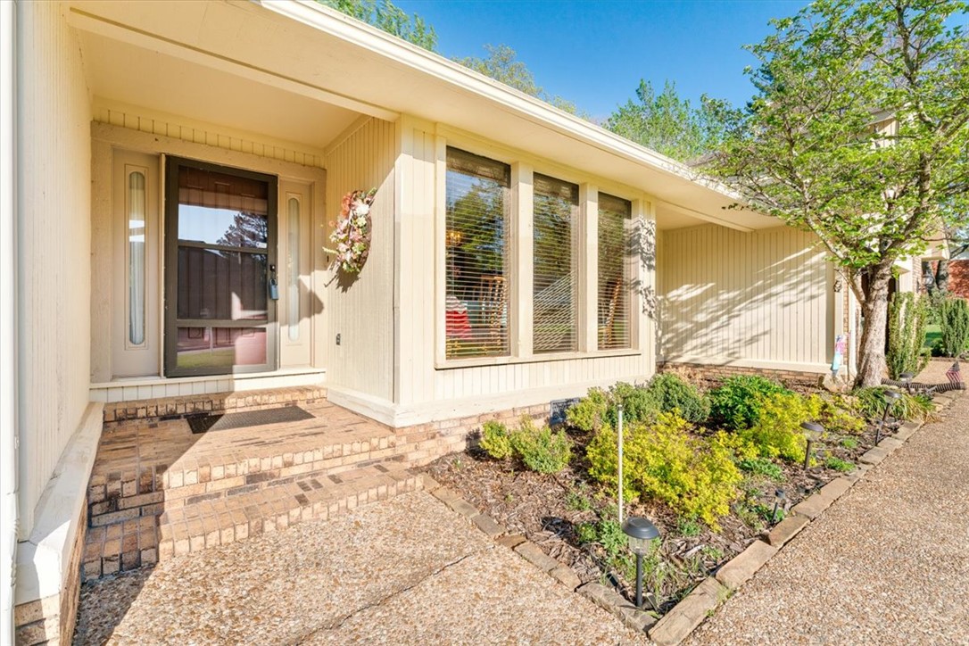 Country Club Estates - Residential