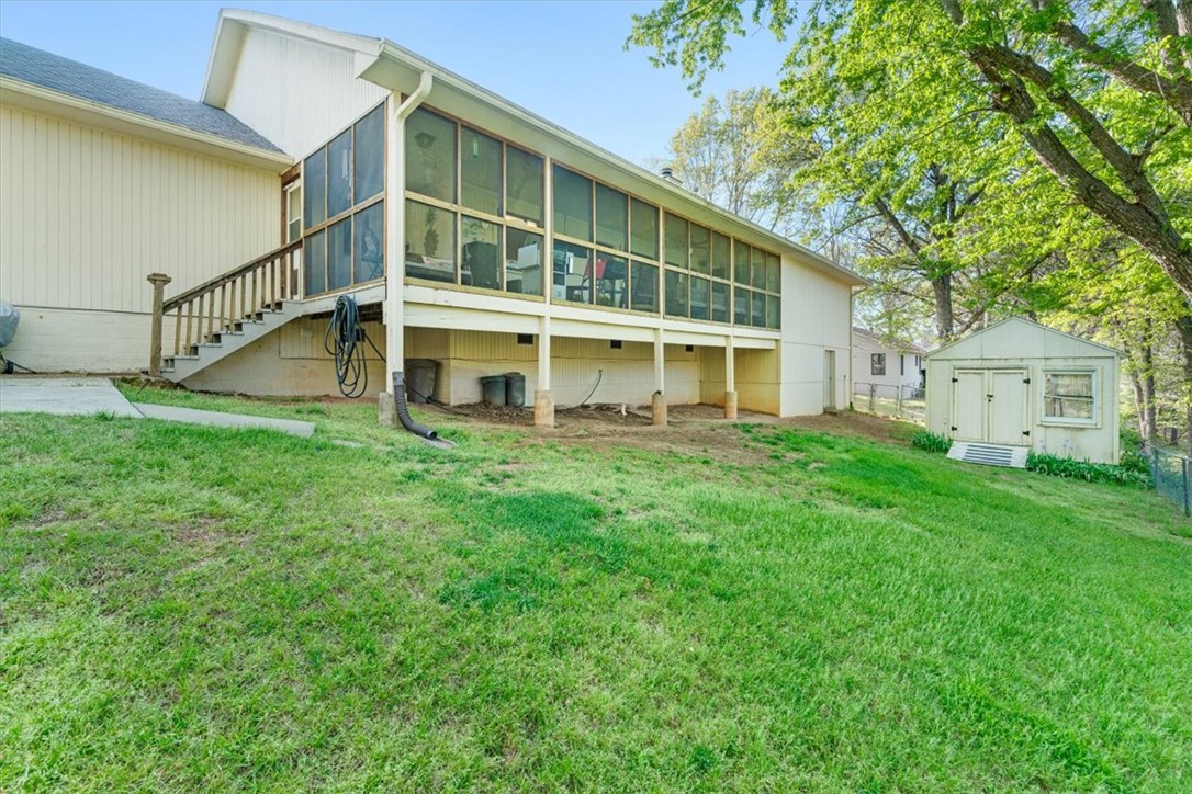 Country Club Estates - Residential