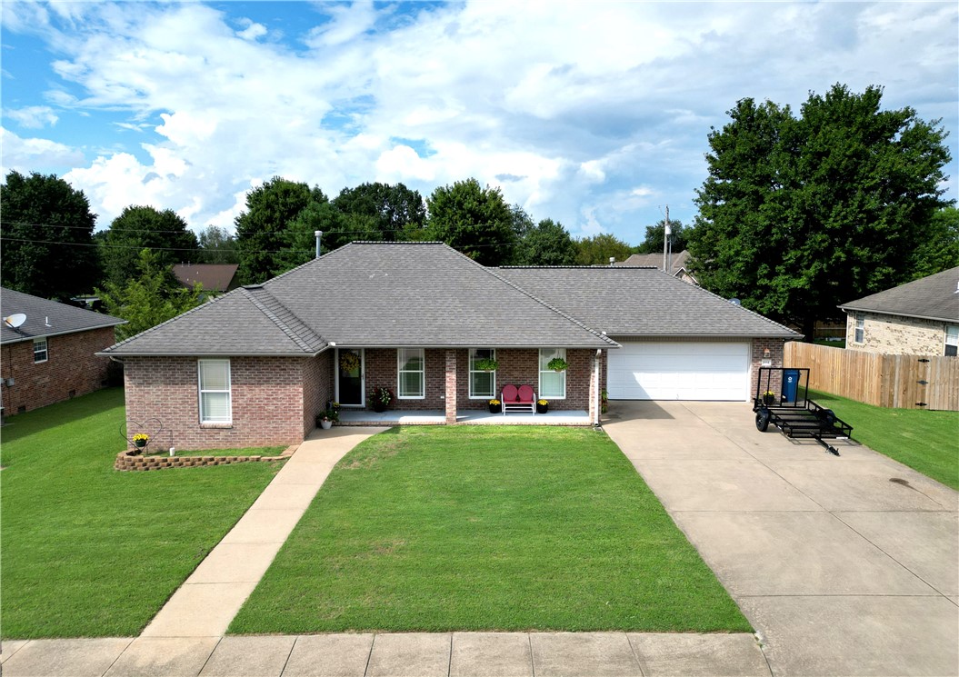 Come make this all brick home yours! Its move in ready with New paint Oct.2024, New LVP flooring Oct.2024. It also has All New stainless steel appliances in the kitchen so that you can easily enjoy dinners together. Home boasts walk-in closets, large master bedroom, large open living room and dining, plus an bonus room that can also be used as a bedroom, workout room, or office. Your imagination is the limit! The big back yard is ready for your family parties. A section of the back yard has already been leveled for a large storage shed or anything else that suits your needs. With a beautiful front porch and landscaping, this place is the pride of the subdivision! And did I mention that it has a big garage for 2 cars, a boat, or your ATV? The driveway can easily fit four cars for when your guests and family visit. Comes with a 1yr Hm. Warranty through America's Preferred Home Warranty. This one won't last long. Call for your private appointment today! (Brokers Open Hs Sep-19th 11a-3p; Public Open Hs Sep-20th 11a-3p)