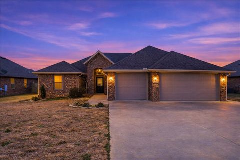 Photo of 1411 Amber, Centerton, AR 72719 (MLS # 1336337)