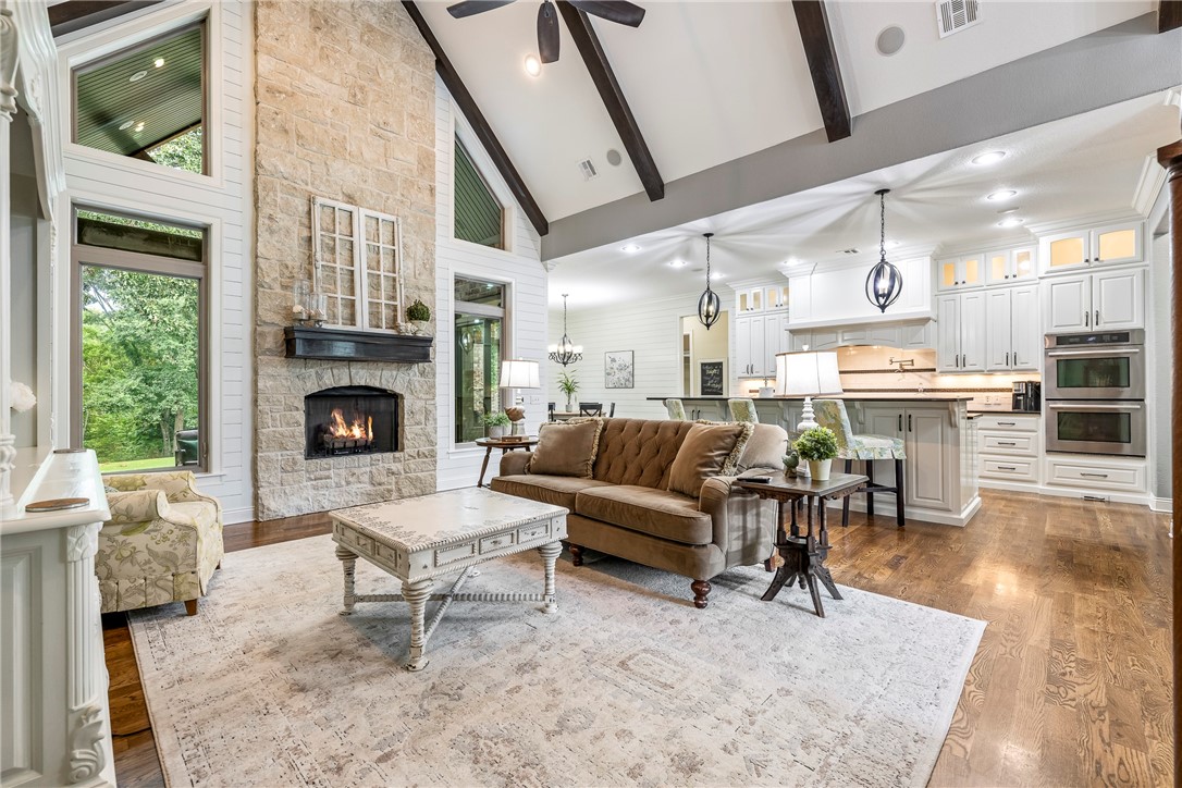 Oak Tree Centerton - Residential