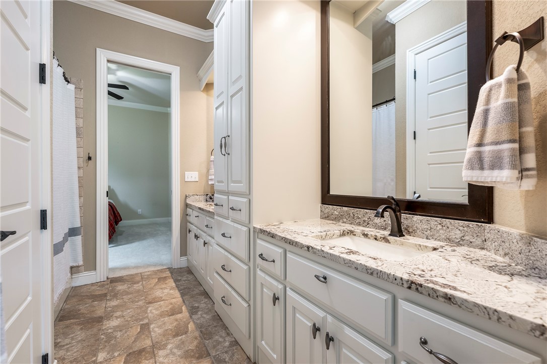 Oak Tree Centerton - Residential