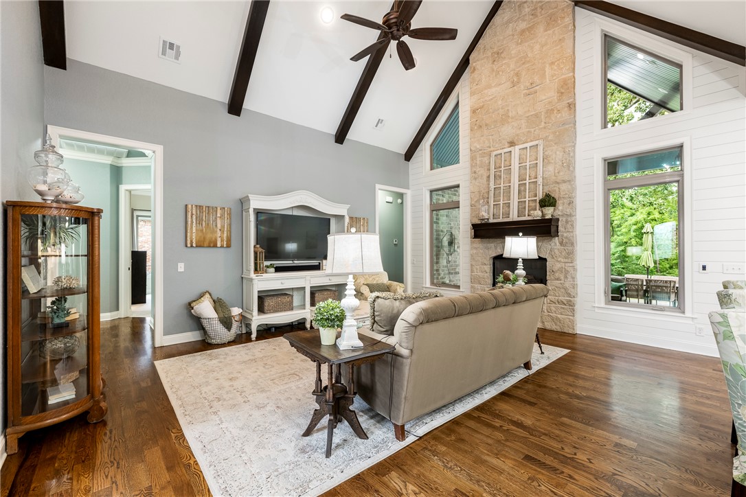 Oak Tree Centerton - Residential