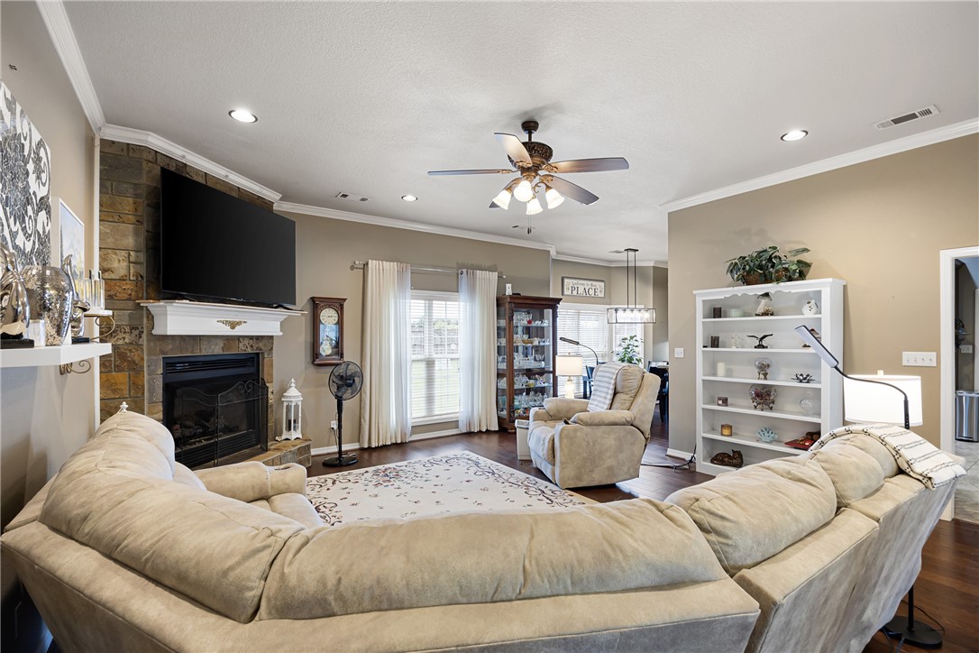 Stewart Place Ph Iii - Residential