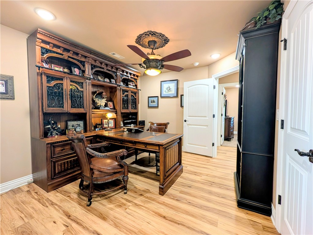 Walnut Creek Sub Gravette - Residential