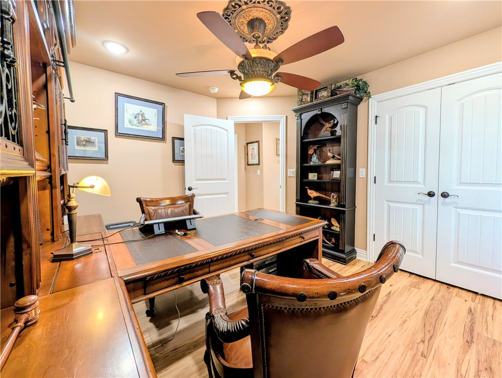 Walnut Creek Sub Gravette - Residential