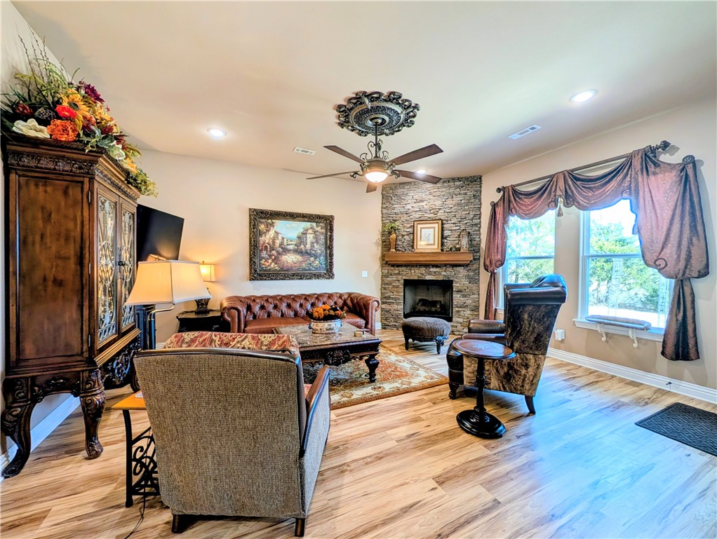 Walnut Creek Sub Gravette - Residential