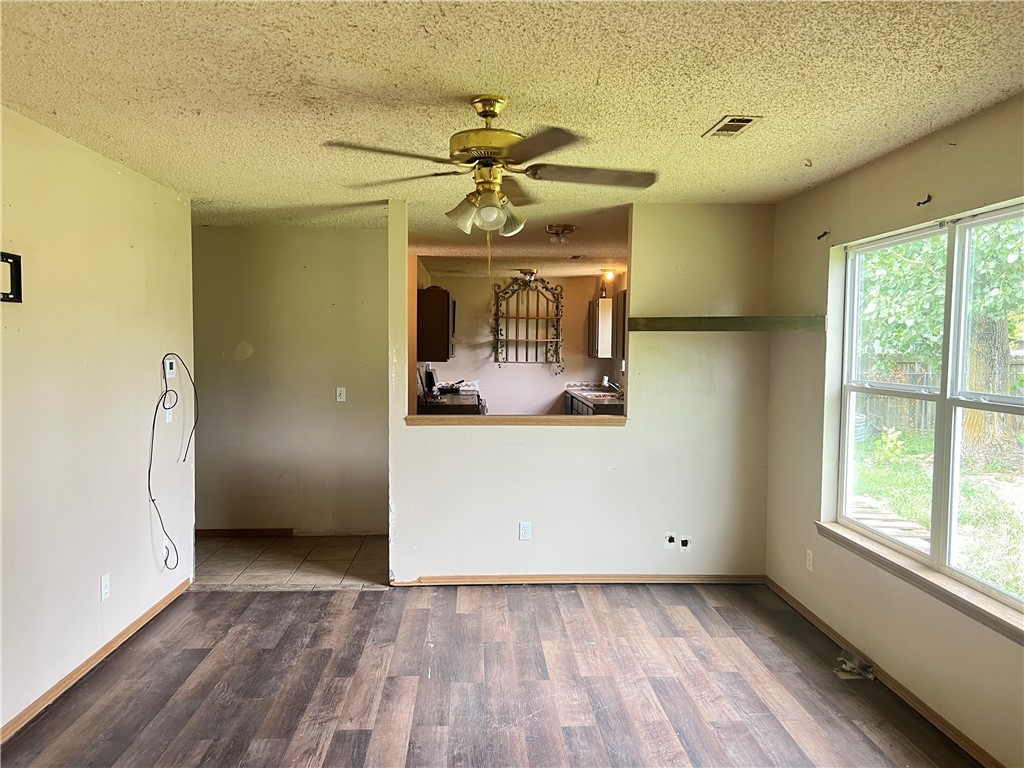 Twin Oaks Sub Ph II - Residential