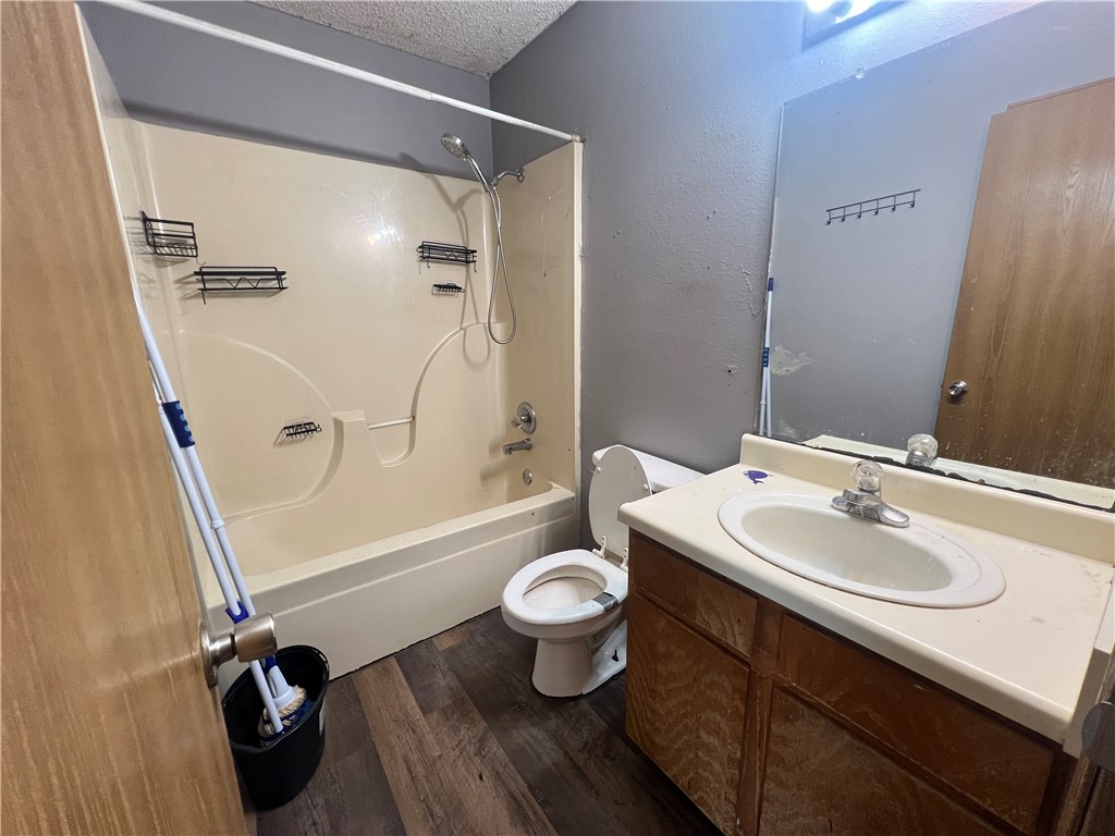 Twin Oaks Sub Ph II - Residential