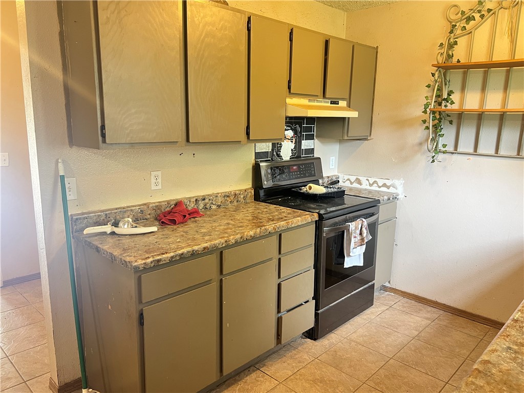 Twin Oaks Sub Ph II - Residential