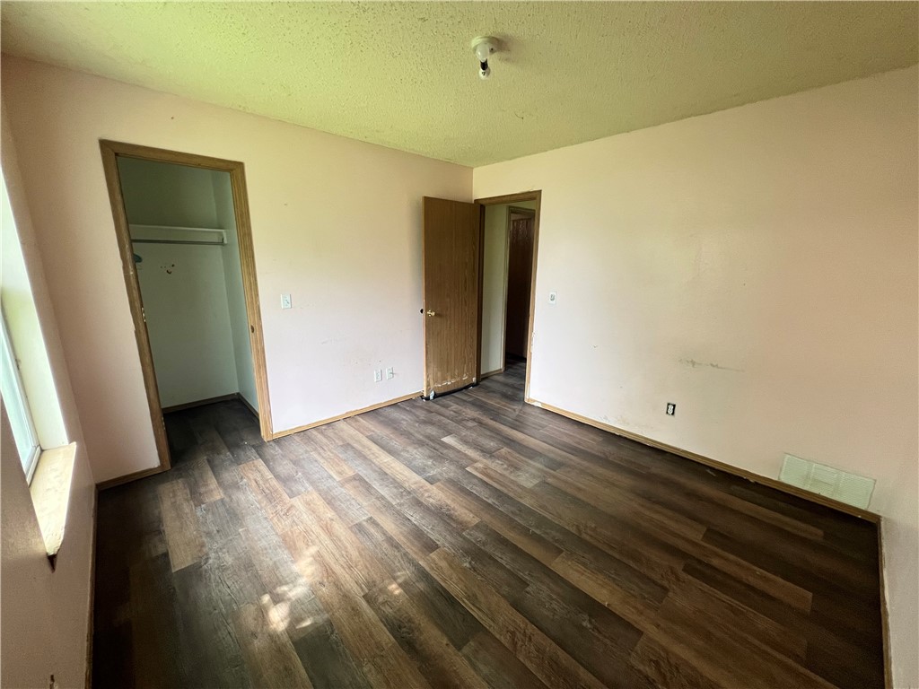 Twin Oaks Sub Ph II - Residential