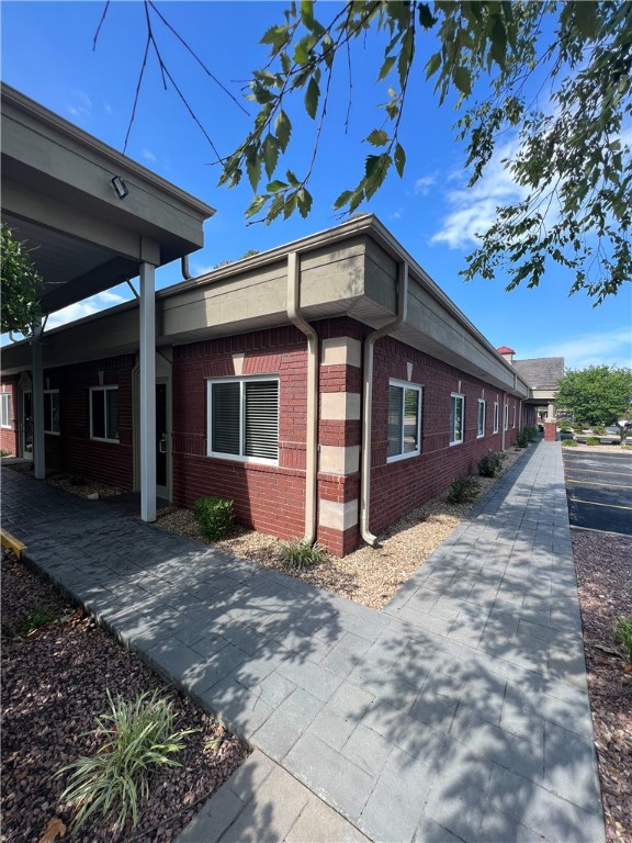 Brightwood 1 - Commercial Lease