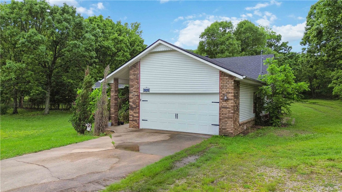 19-18-29-SPRINGDALE - Residential