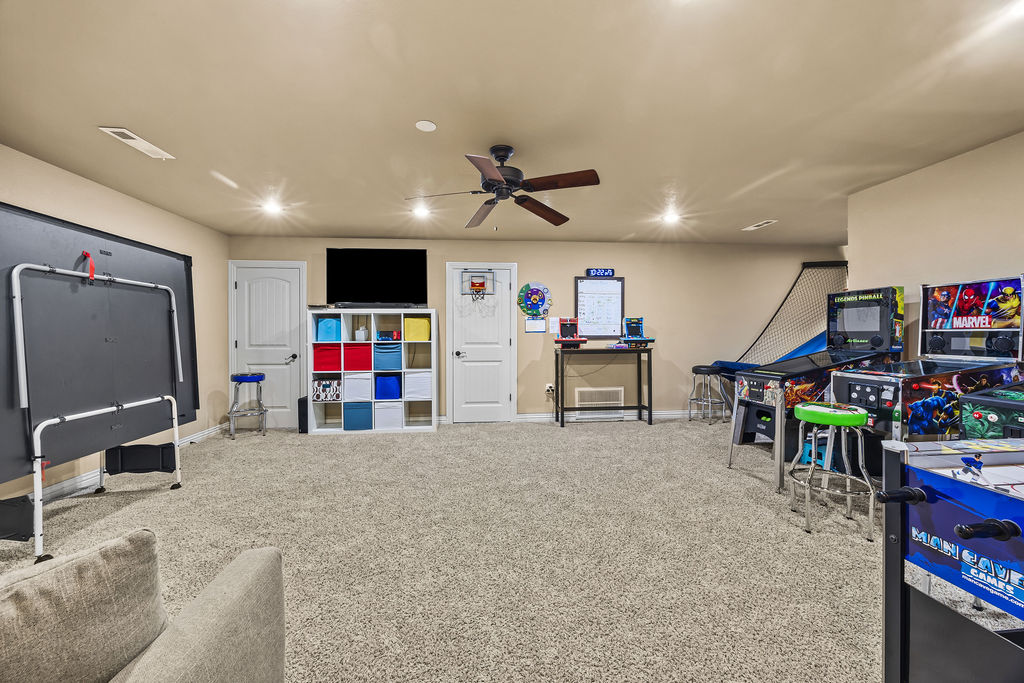 Crestmont Estates - Residential