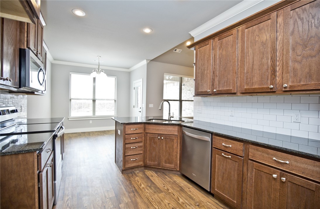 Willow Run Pea Ridge - Residential Lease