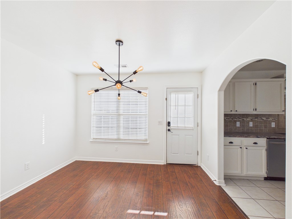 Carriage Square Sub Bentonville - Residential