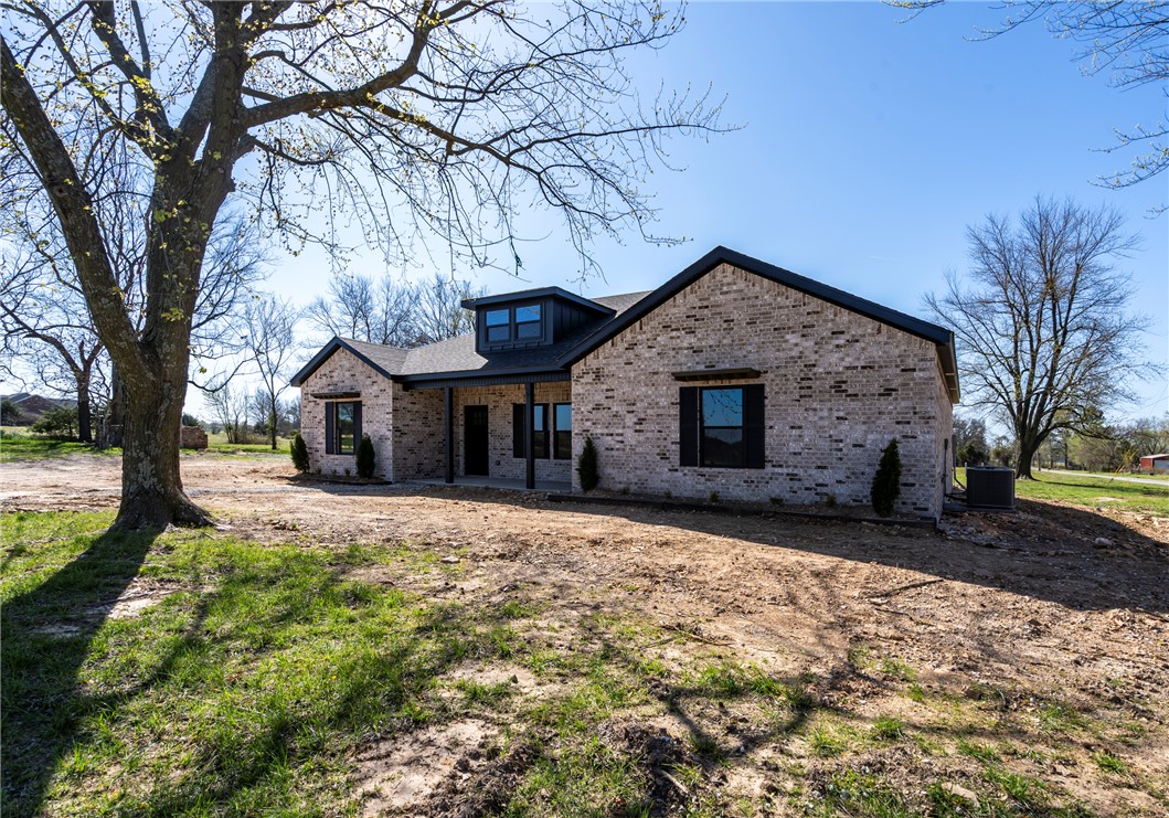 Country Living - Residential