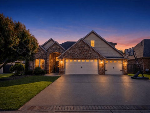 Photo of 6211 S 28th Street, Rogers, AR 72758 (MLS # 1350983)