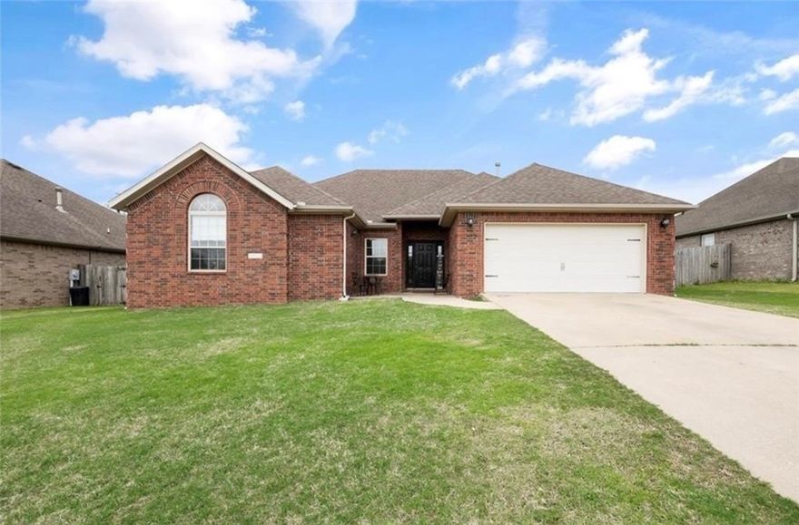 Nice home in Bentonville featuring 4 bedrooms 2 full baths. Home has an open floor plan, wood floors in living room, dining area, 2 bedrooms and hallway, carpet in 2 other bedrooms, nice sized closets Floored attic space, built ins in the garage, stainless steel appliances, refrigerator can be added for $2200 a month. Fenced in yard, large master suite featuring Jetted tub, two master closets, and separate shower.