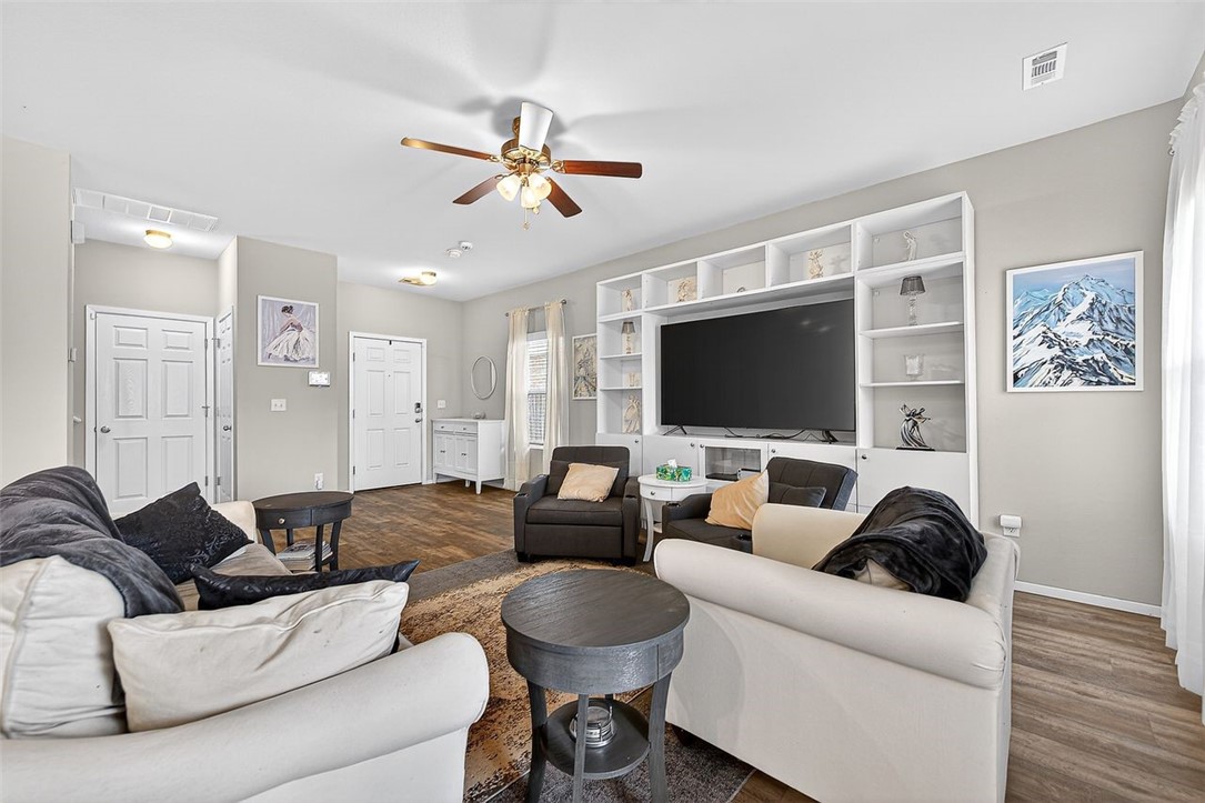 Lincoln Place Lowell - Residential