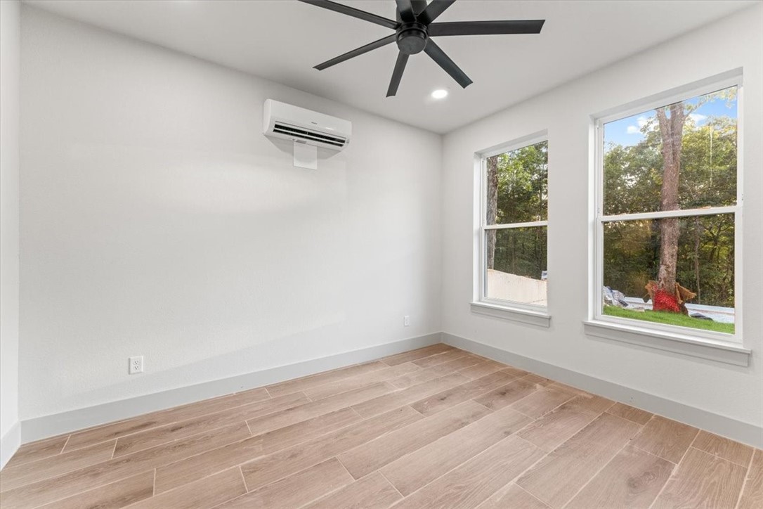 FAYETTEVILLE OUTLOTS - Residential