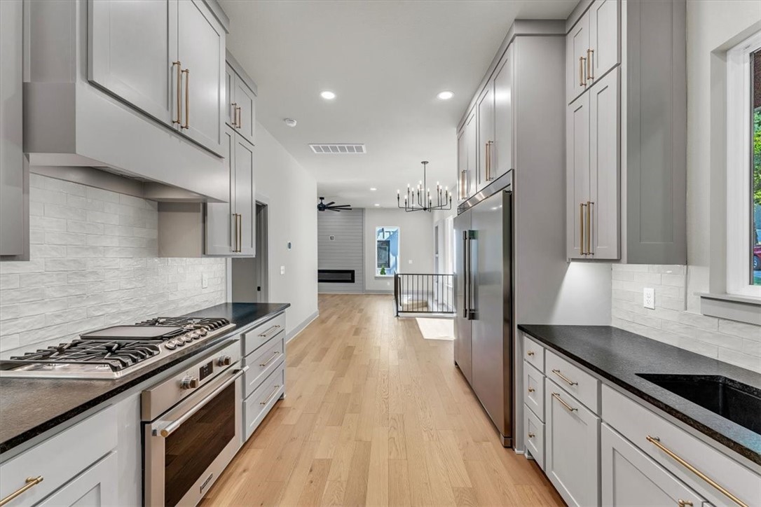 FAYETTEVILLE OUTLOTS - Residential
