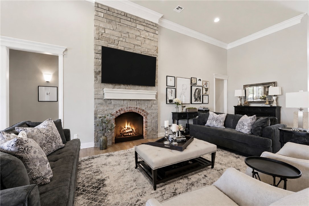 Oak Tree - Residential