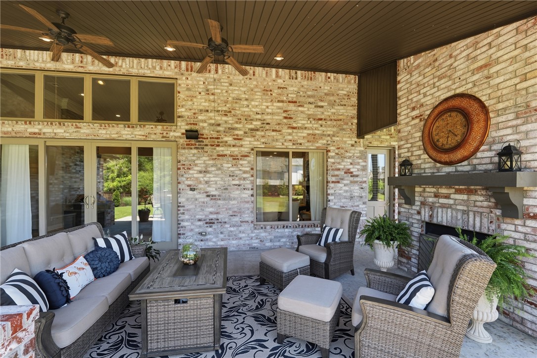Oak Tree - Residential
