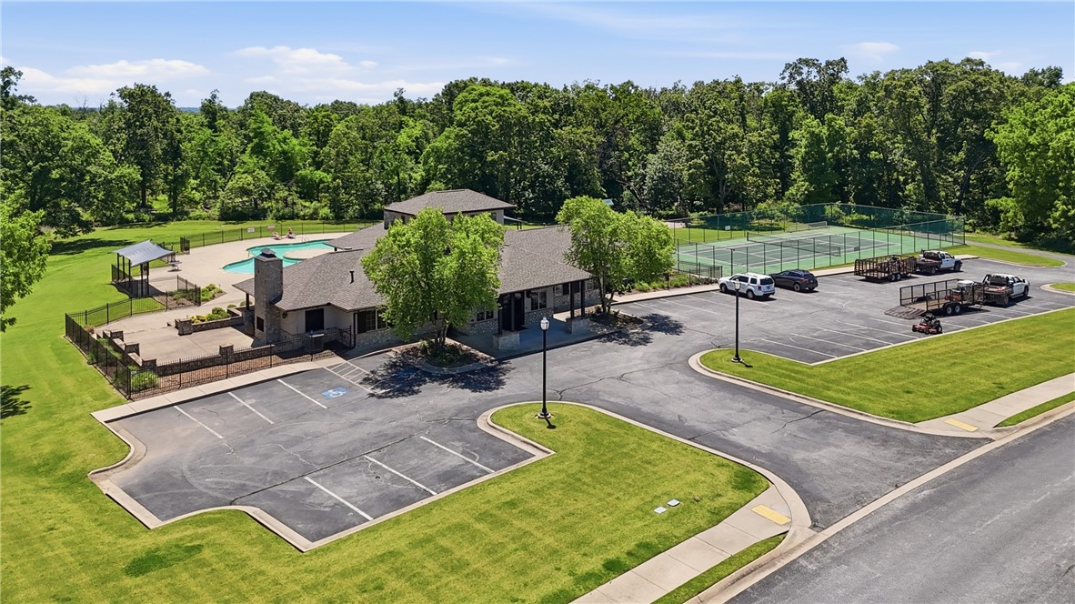 Oak Tree - Residential