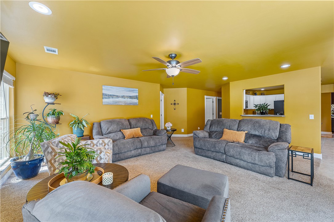 Richards Glen Ph 1 Little Flock - Residential