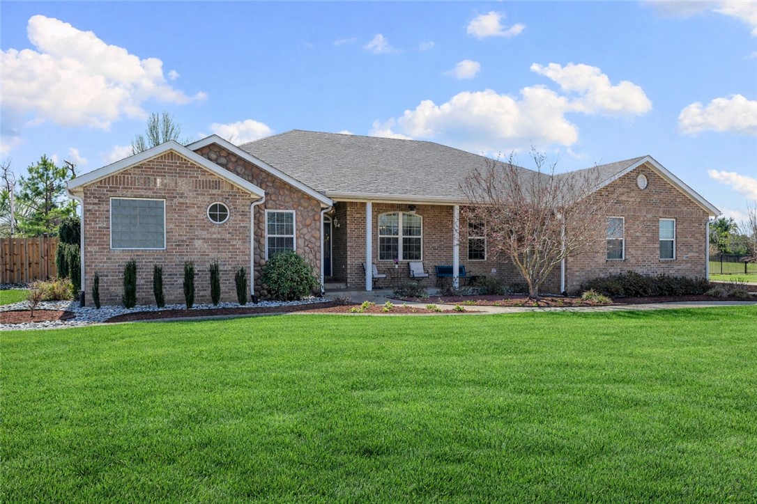 Richards Glen Ph 1 Little Flock - Residential