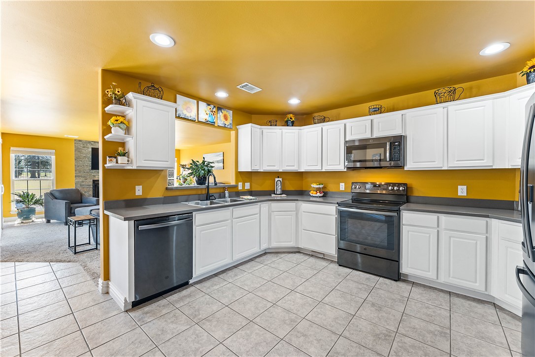 Richards Glen Ph 1 Little Flock - Residential