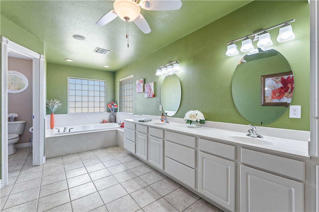 Richards Glen Ph 1 Little Flock - Residential