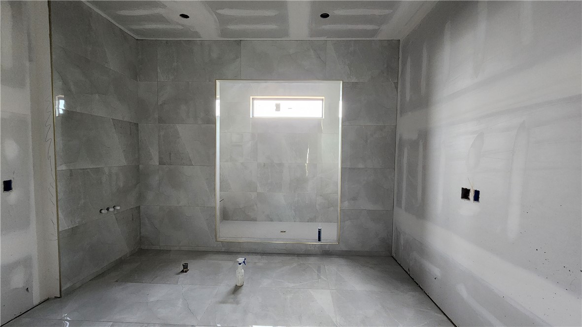 Pinnacle, Champions Golf & Cc Rogers - Residential