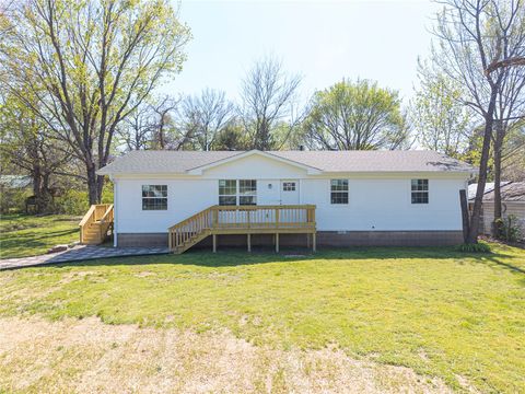 Photo of 513 E Adams, Midland, AR 72945 (MLS # 1341141)