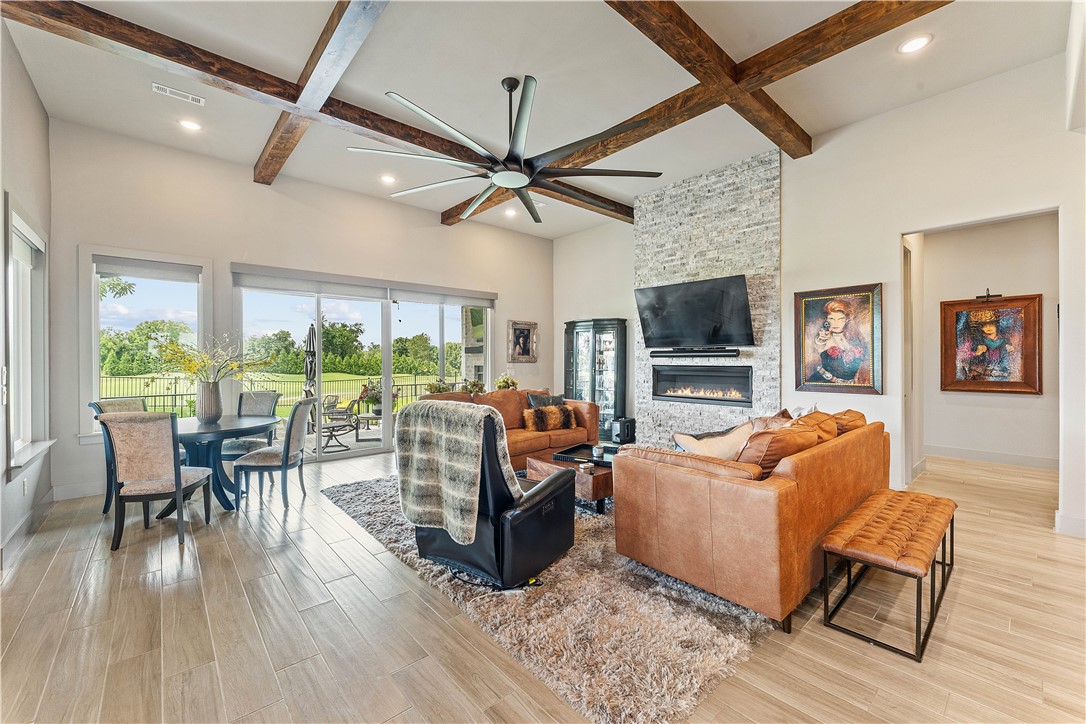 Shadow Valley Ph 10 Rogers - Residential