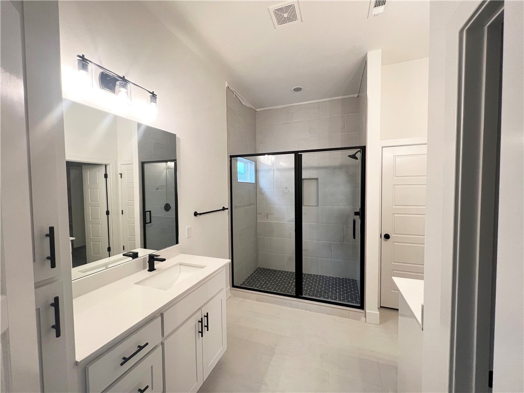 Aurora - Residential Lease