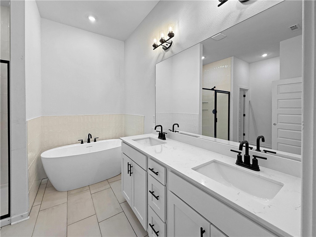 Noah's Landing - Residential